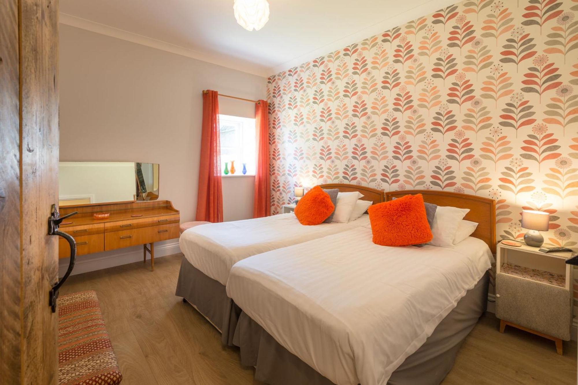 The Big Barn Villa Kidwelly Екстериор снимка