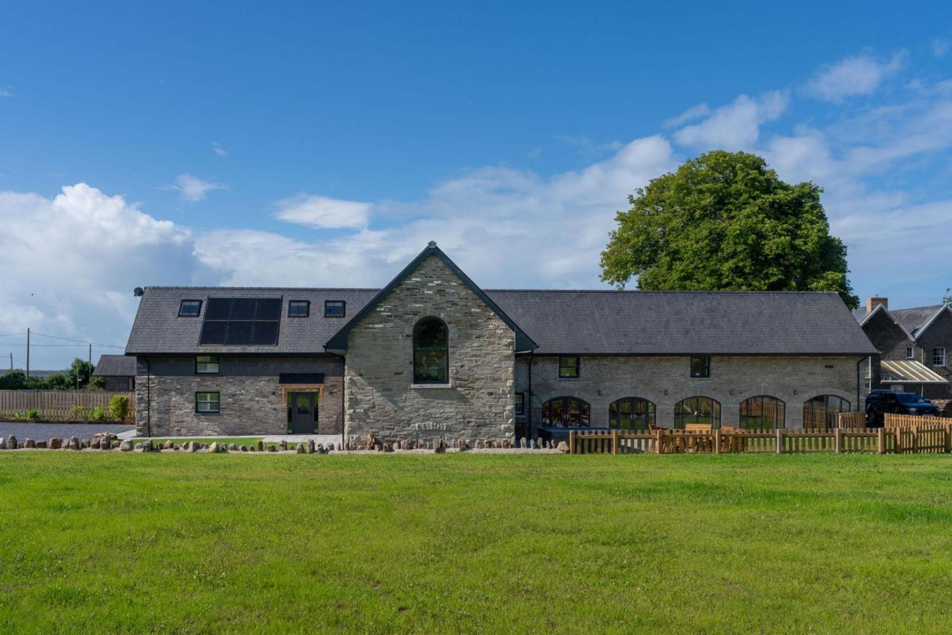 The Big Barn Villa Kidwelly Екстериор снимка